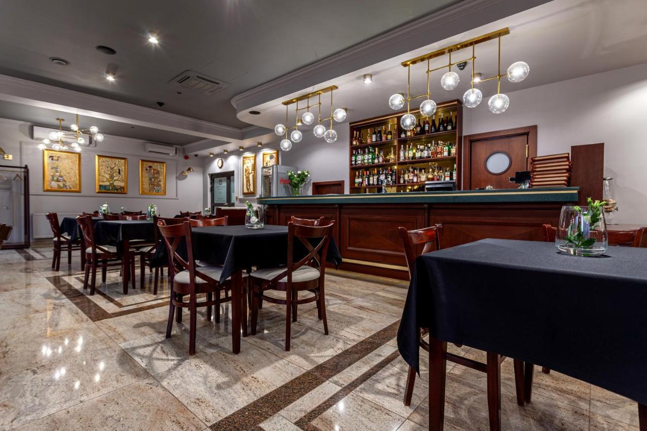 Hotel Poniatowski Radom Kültér fotó